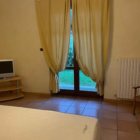 Spaziosa Camera Tripla Con Giardino Guest house Ascoli Piceno